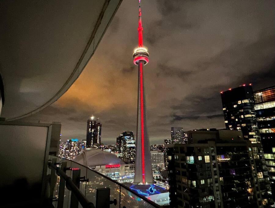 Luxury Condo - Steps To Everything - Balcony View Toronto Exterior foto